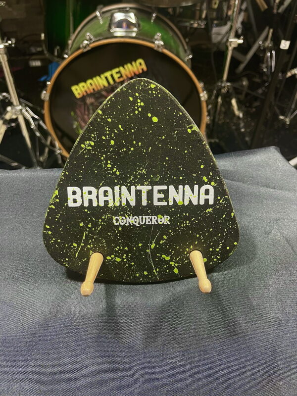Conqueror CD Stand